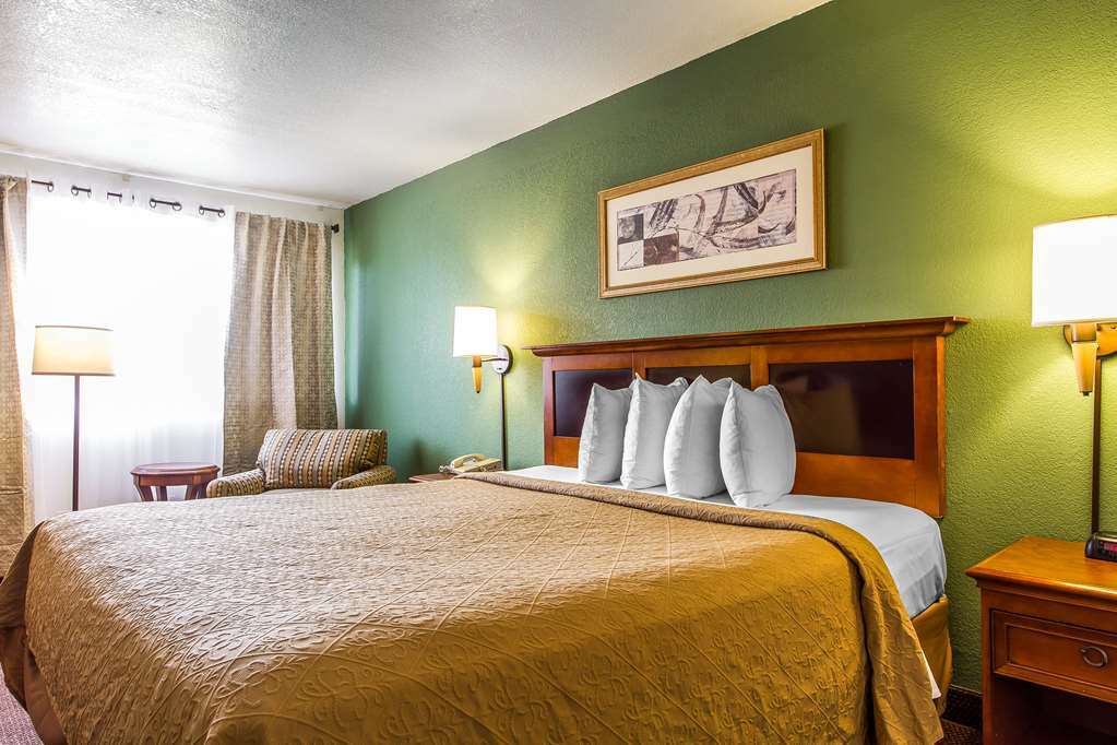 Rodeway Inn Auburn Rom bilde