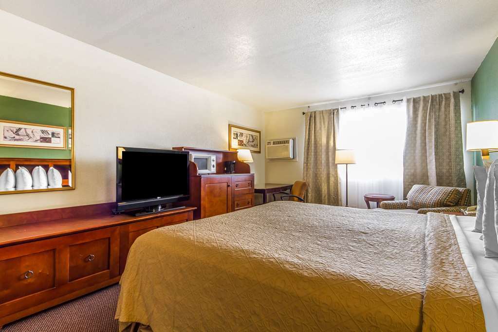 Rodeway Inn Auburn Rom bilde