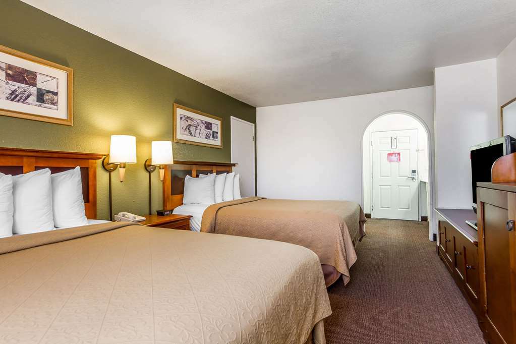 Rodeway Inn Auburn Rom bilde
